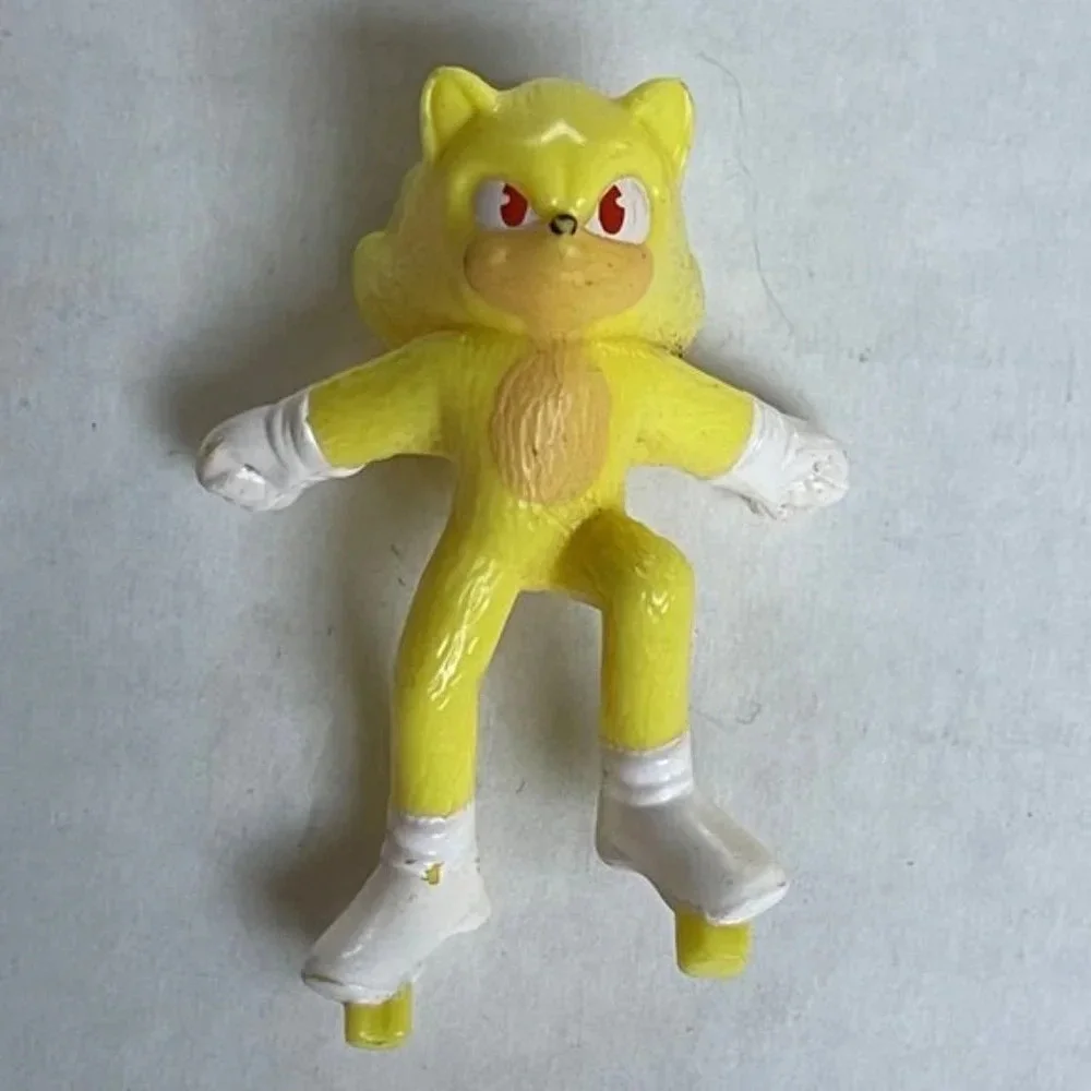 Sonic‎ The Hedgehog Figure Sega Yellow Plastic Kids Toy 3 Inch Action Mini Fun